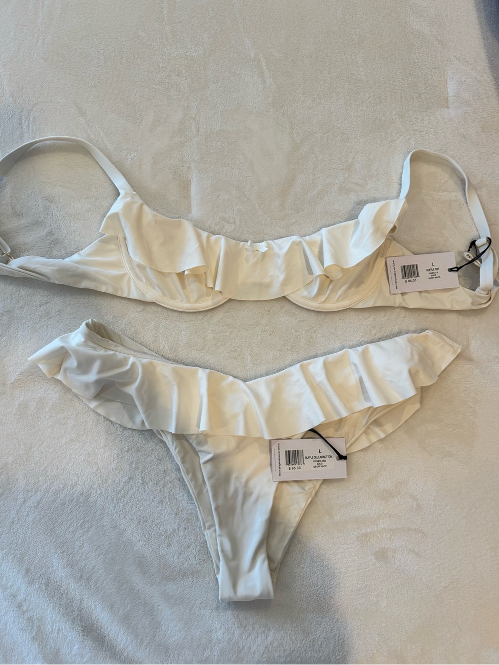 WeWoreWhat Ruffle Delilah Bottom and Ruffle Top Bikini - Picture 2 of 2